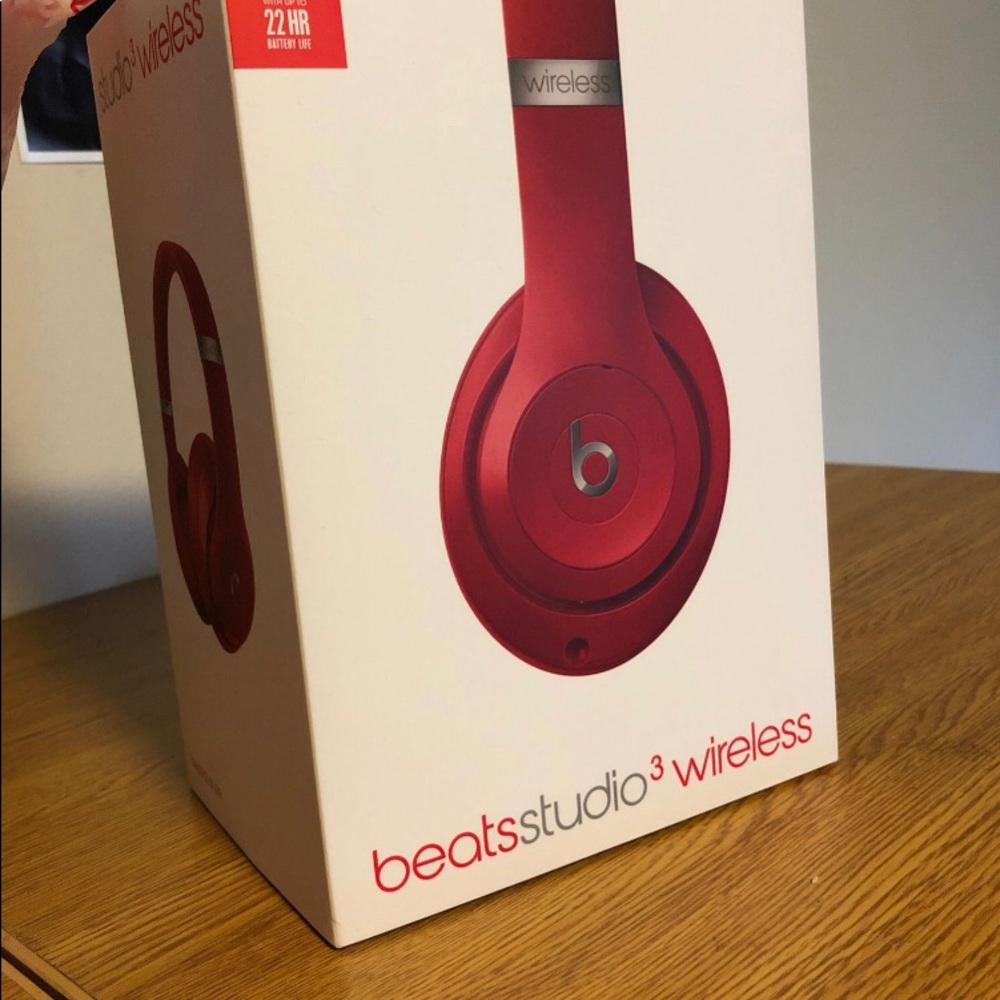 Red Beats Studio 3 Wireless